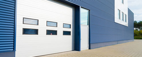 Commercial garage door