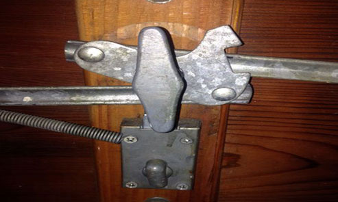 Garage door lock, Woodland Hills